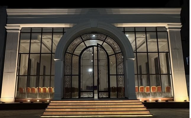 Star Lawn entrance